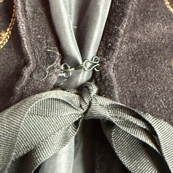 VTG Entice Black Velvet Floral Embroidered Long Coat Duster Size M Boho Hippie - Picture 6 of 6